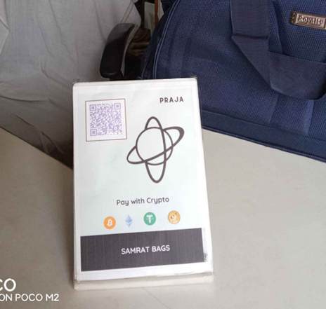 PRAJA QR Code at Partner Outlet